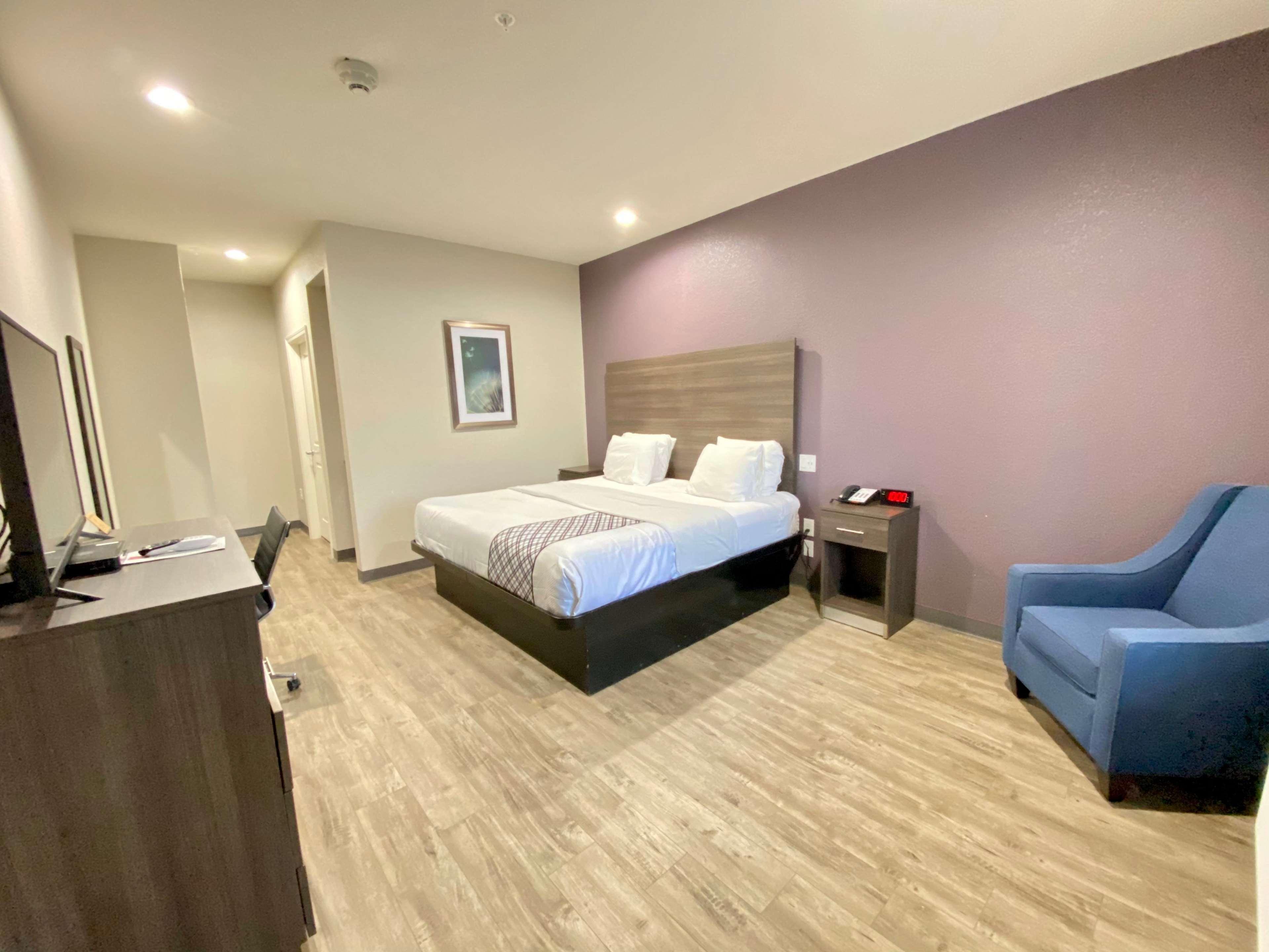 Surestay Plus Hotel By Best Western Ada Екстериор снимка