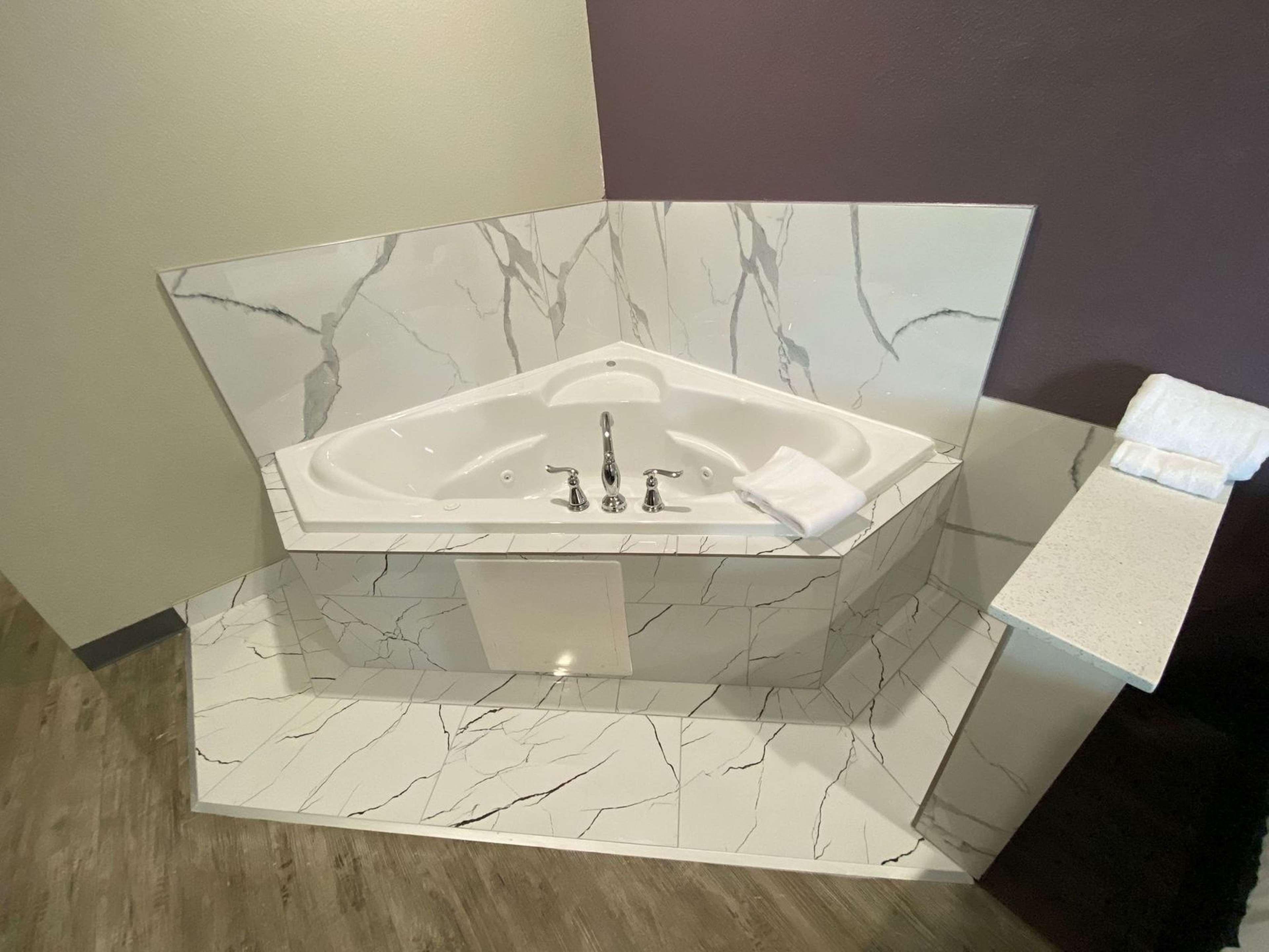 Surestay Plus Hotel By Best Western Ada Екстериор снимка