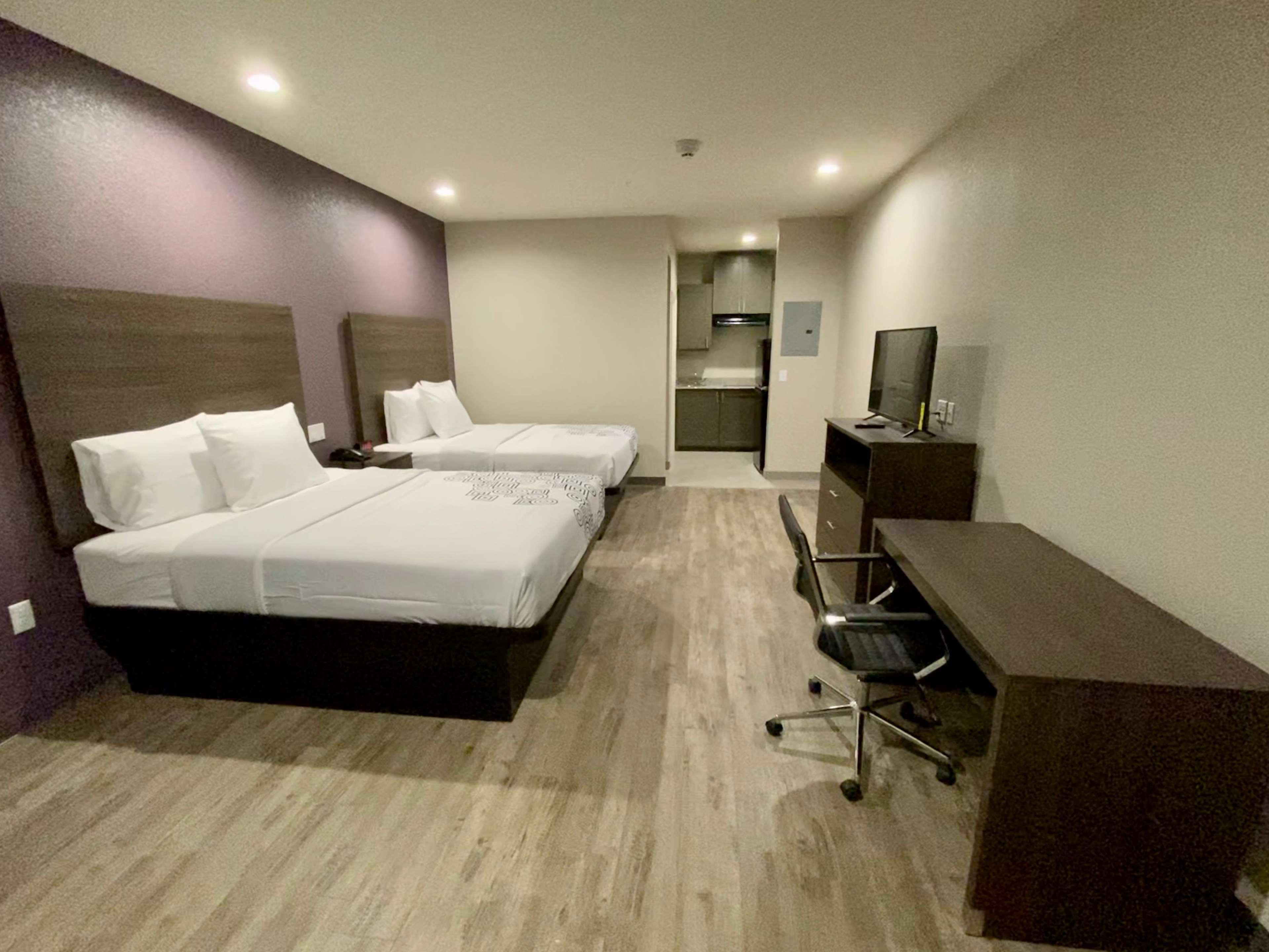 Surestay Plus Hotel By Best Western Ada Екстериор снимка